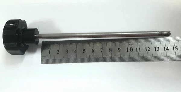 Винт с маховиком 00000000817 для фиксации вала привода ножа слайсеров LUSSO 220/250/275