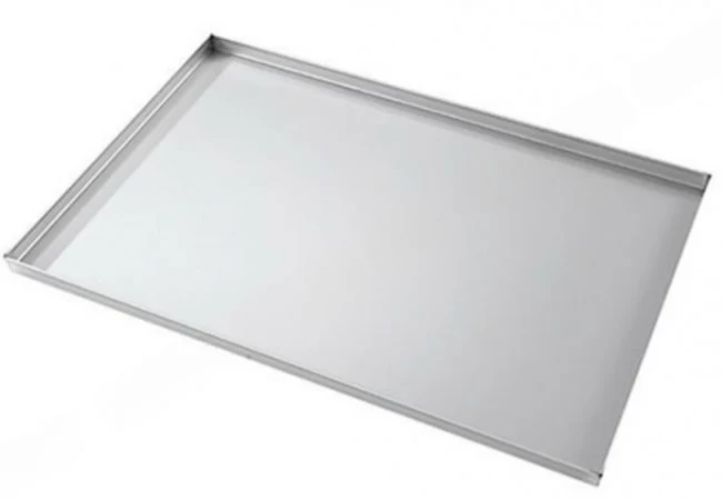Противень алюминиевый KRONER ПА-600/400 (600х400х20)