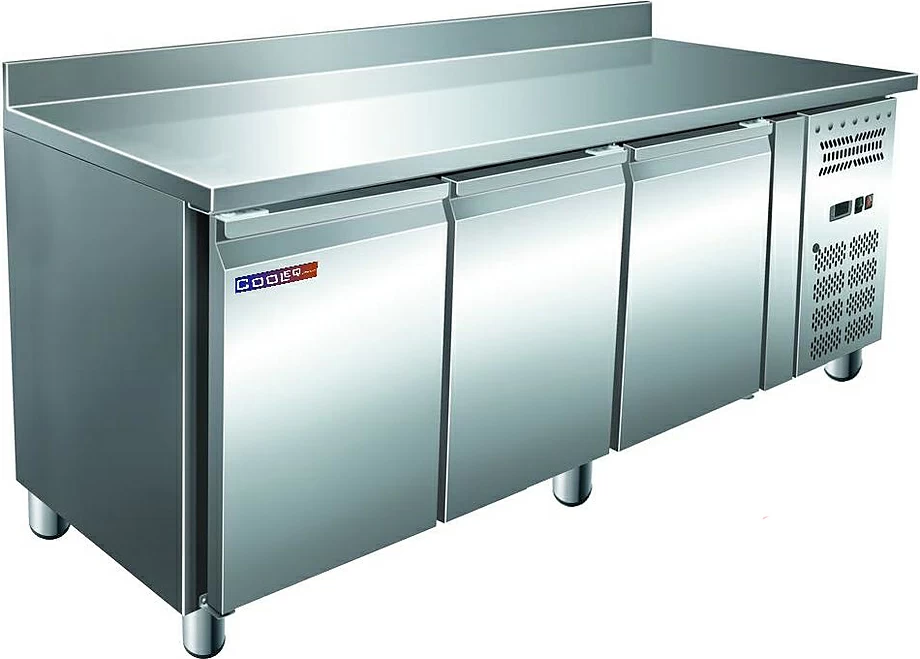 Столс морозильным шкафом Cooleq GN3200BT бортик