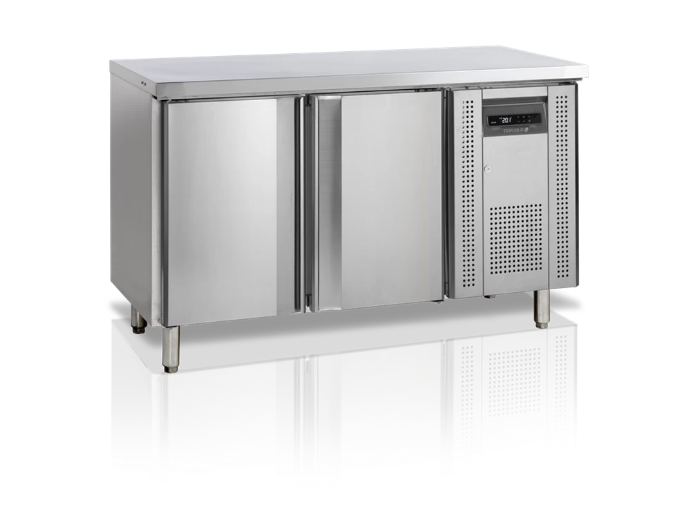 Стол среднетемпературный без борта TEFCOLD SK6210