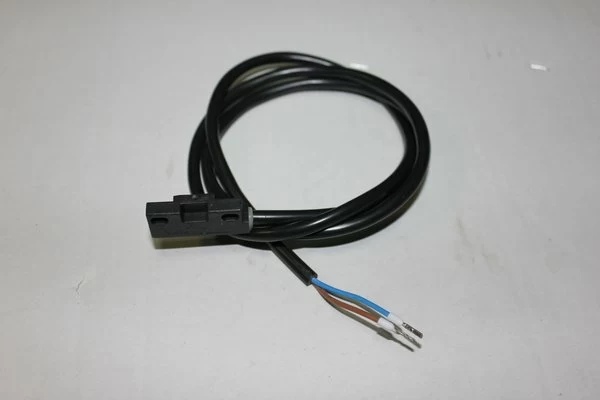 Микровыключатель магнитный 32V5740 для пароконвектомата газового модели FX101G3