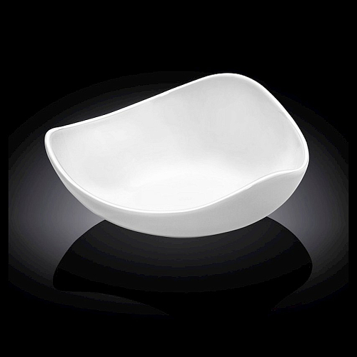 Салатник 185*185 мм. 600 мл. h=70 мм. треугольный Wilmax /6/36/