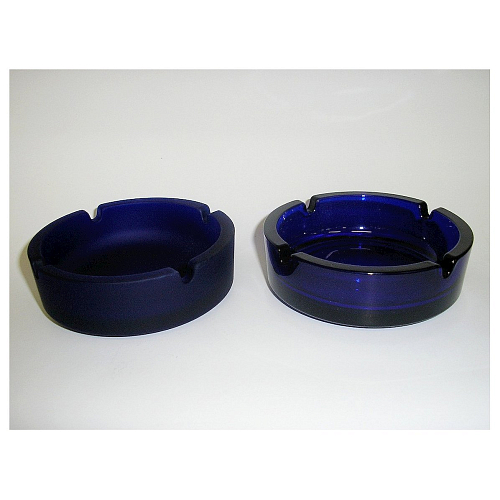 Пепельница d=10,7 см. синяя (матовая) /72/