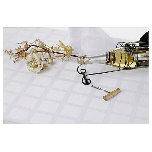 Скатерть 145*180 см. белая клетка /3/