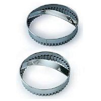 Вырубка для теста d=12 см. рифл. края с ручк. нерж. /1/