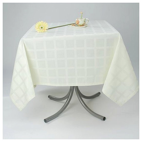 Скатерть 145*200 см. молоко клетка /3/