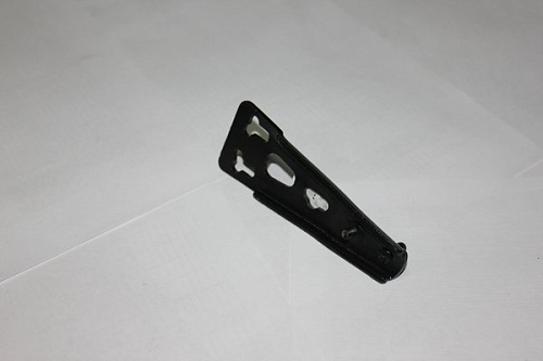 Кронштейн крепления двери верхний #8 для холодильника барного т.м. EQTA серии BRG, мод. BRG93